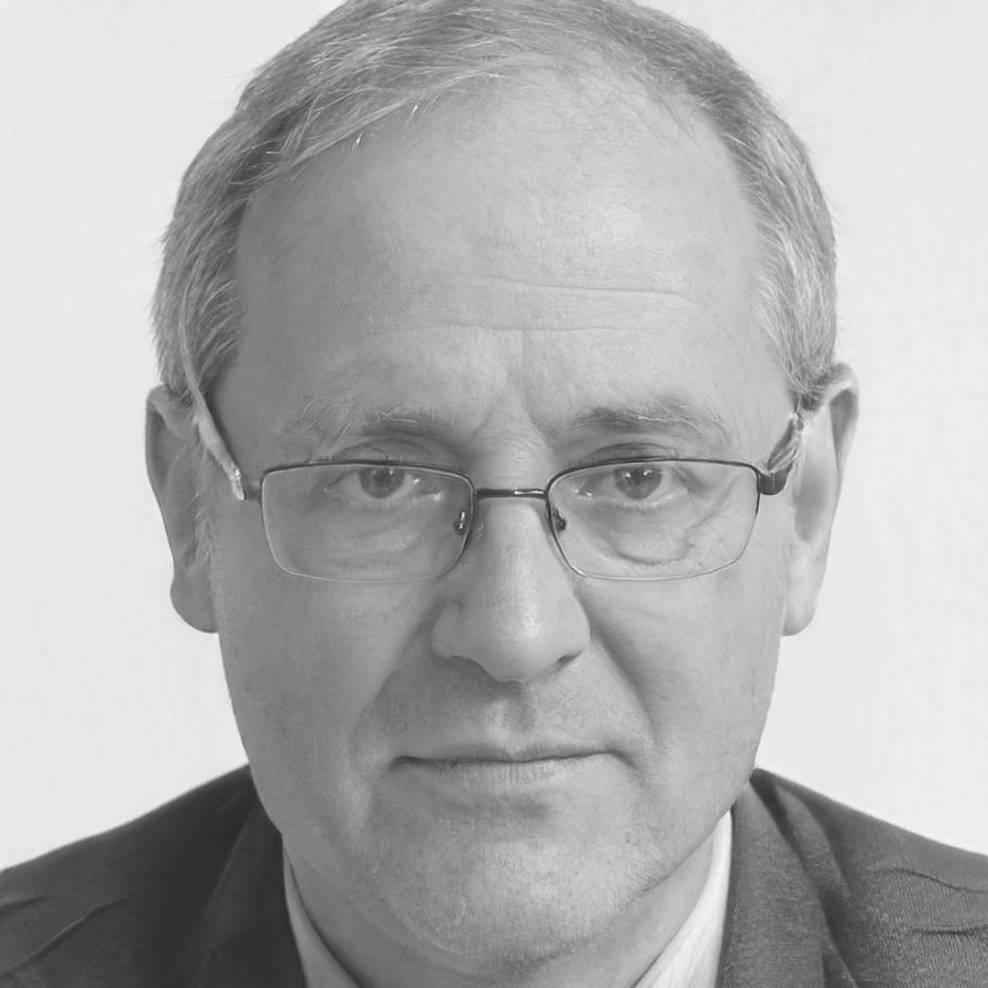 Porträt des Finanzexperten Henrik Wolfram